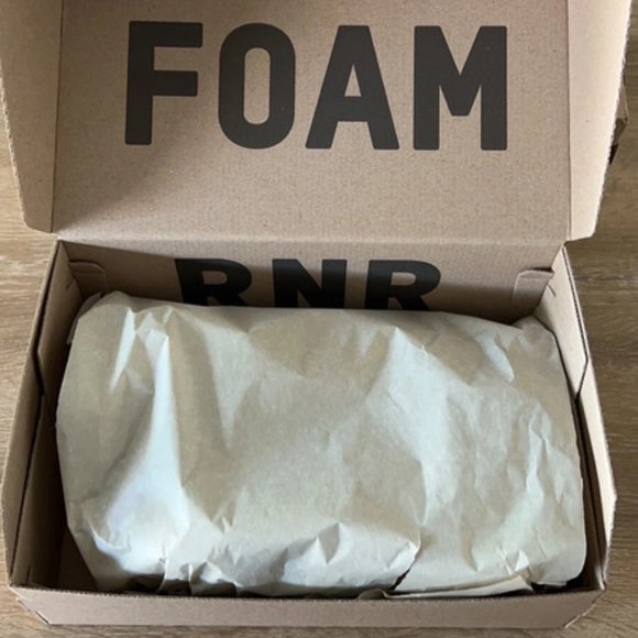 Yeezy foam beige